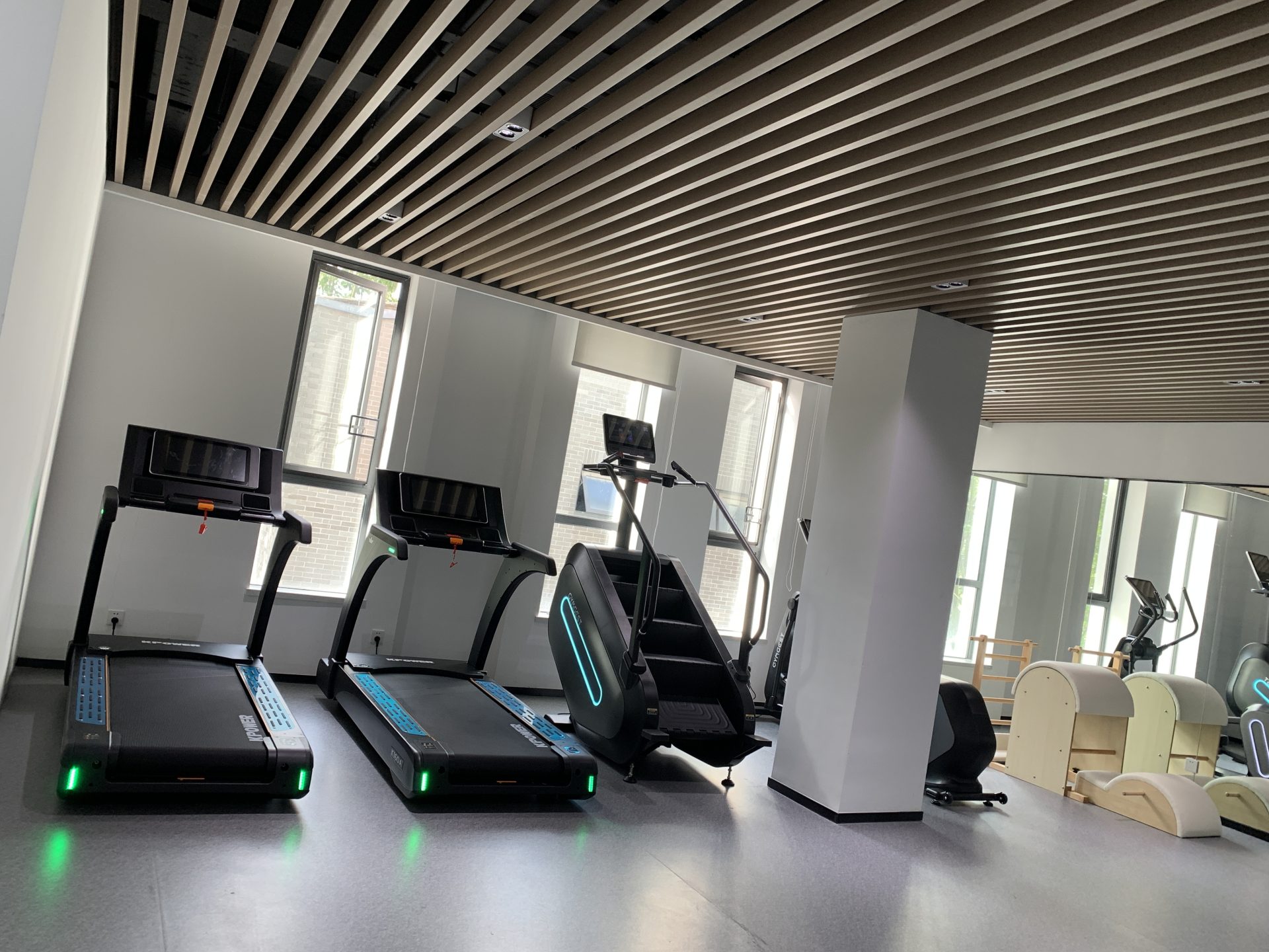 活力美携手成都高投建设打造员工专属健身房
